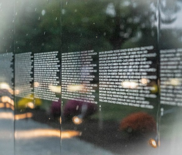 vietnam.memorial-2